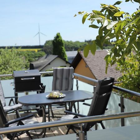 Kleine-Eifel-Auszeit Apartment Hambuch Ngoại thất bức ảnh